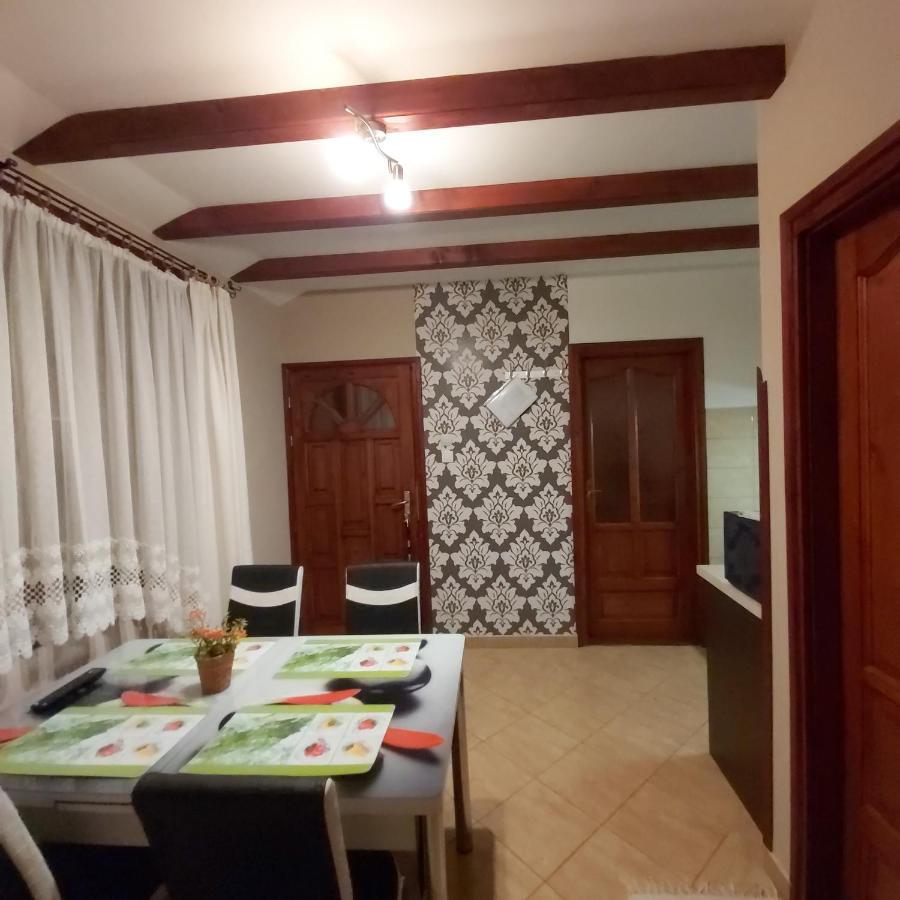 Melinda nyaralóház Balatonkenese Exterior foto